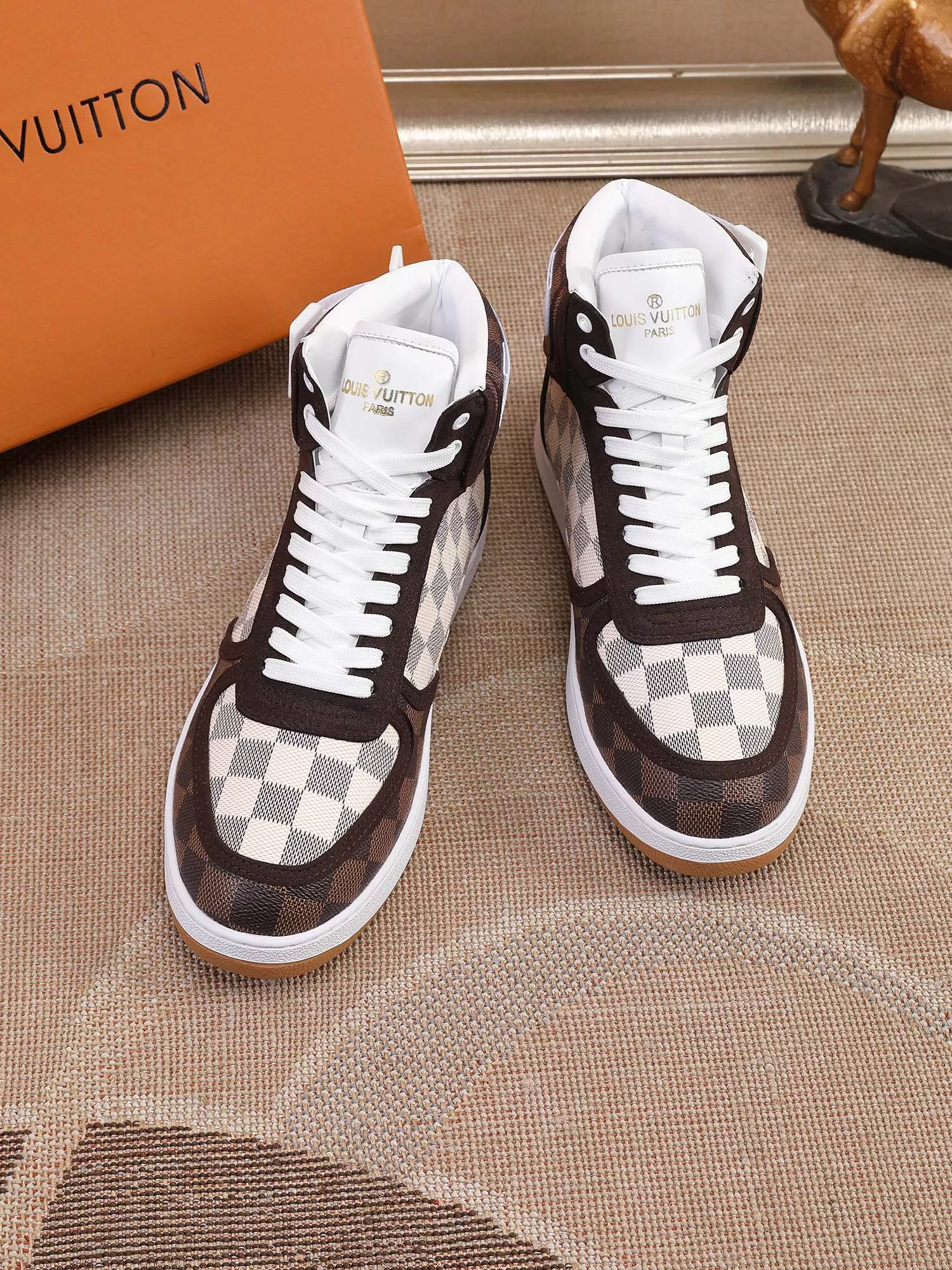 louis vuitton high tops chaussures pour homme s_12ba1ab4